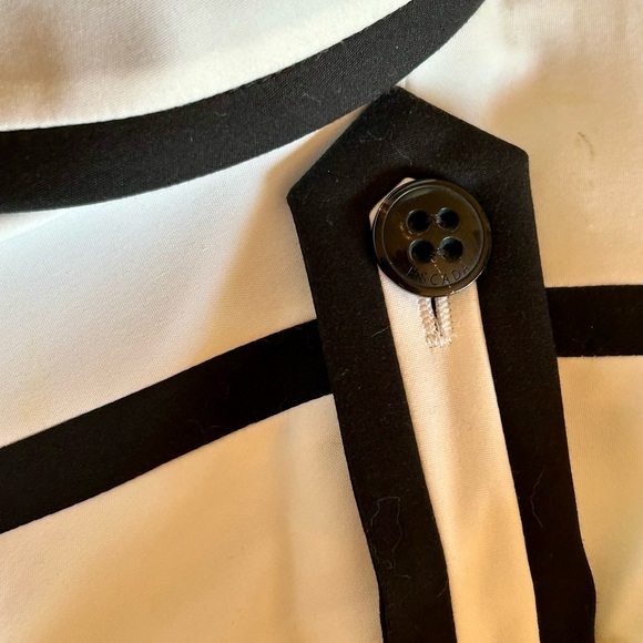 ESCADA trench jacket size 40/8 in great condition - Picture 5 of 7